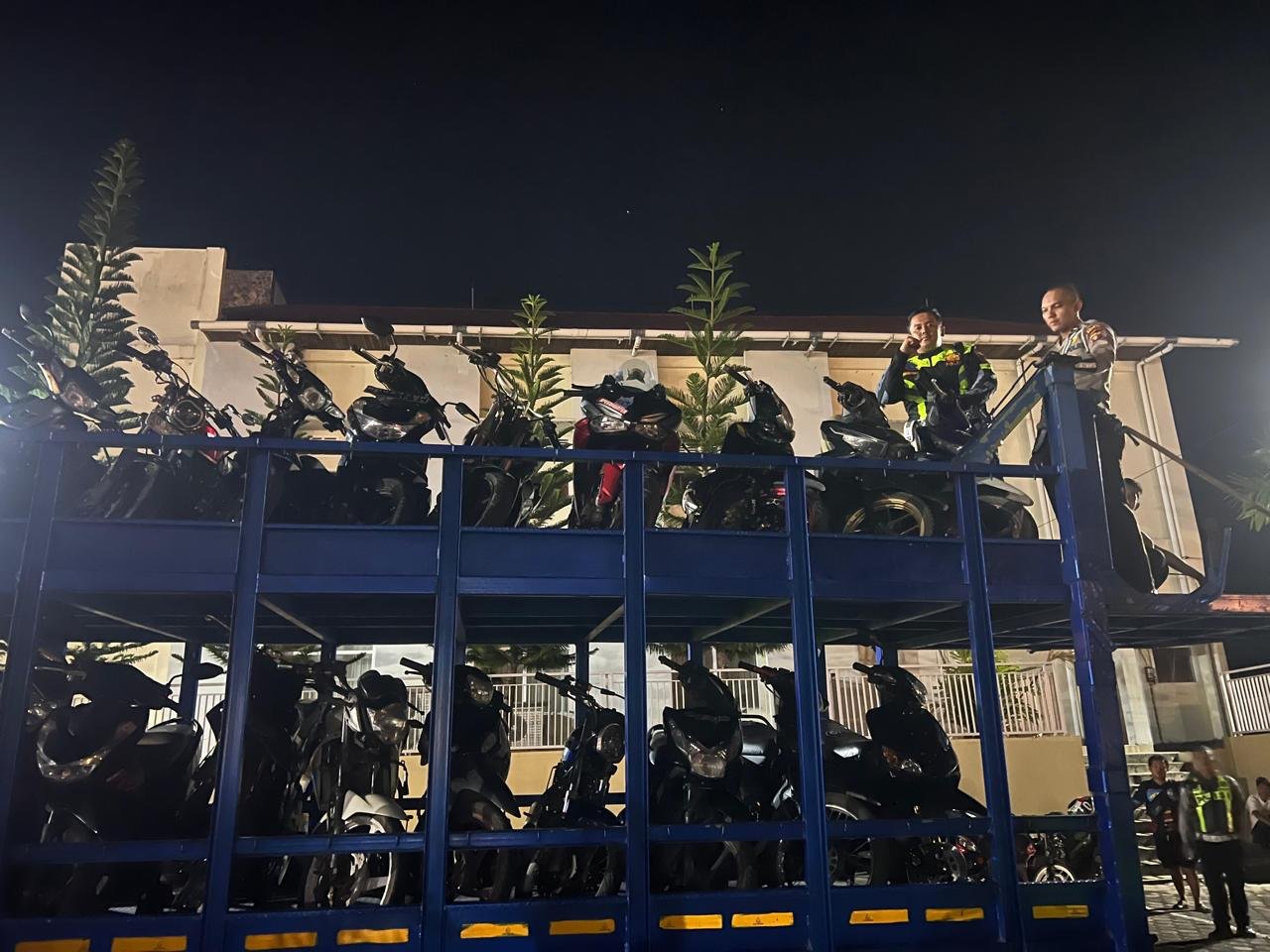Satlantas Polres Kobar Amankan 54 Sepeda Motor Saat Razia Malam Hari