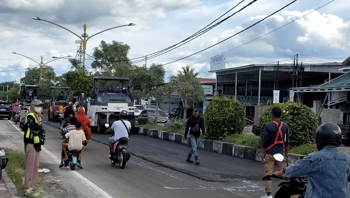 PUPR Kalteng Aspal Ulang Jalan Mulus, Total Anggaran Proyek Capai Rp 29 Miliar