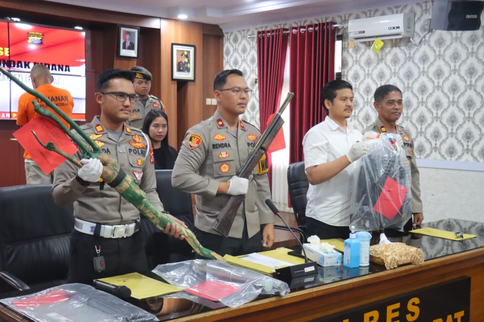 Pelaku Pengrusakan Kantor Desa dan Penganiayaan Polisi Ditangkap, Ini Kata Wakapolres Kobar