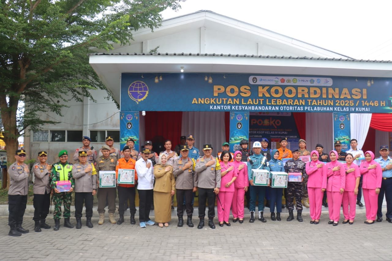 Pastikan Kesiapan Personel, Kapolda Kalteng Cek Pos Pelayanan Pelabuhan Kumai