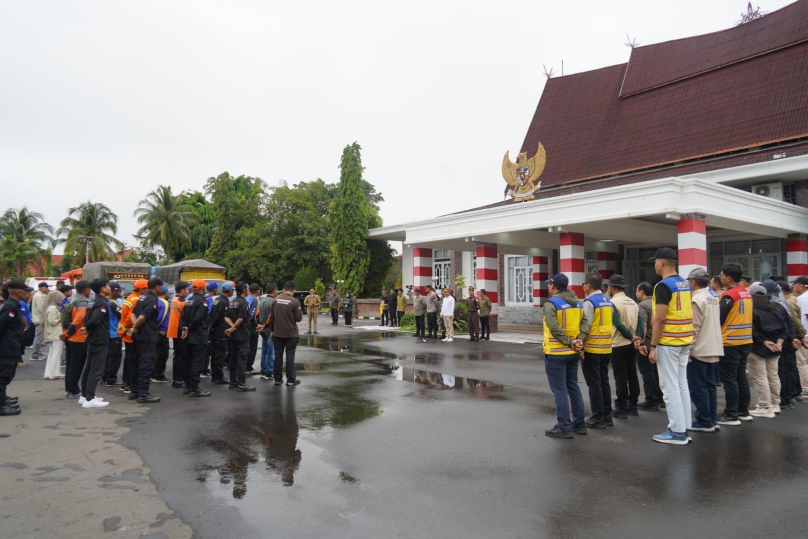 Pemprov Kalteng Distribusikan Bantuan Banjir di Wilayah Barito, Gubernur Agustiar Sampaikan Ini