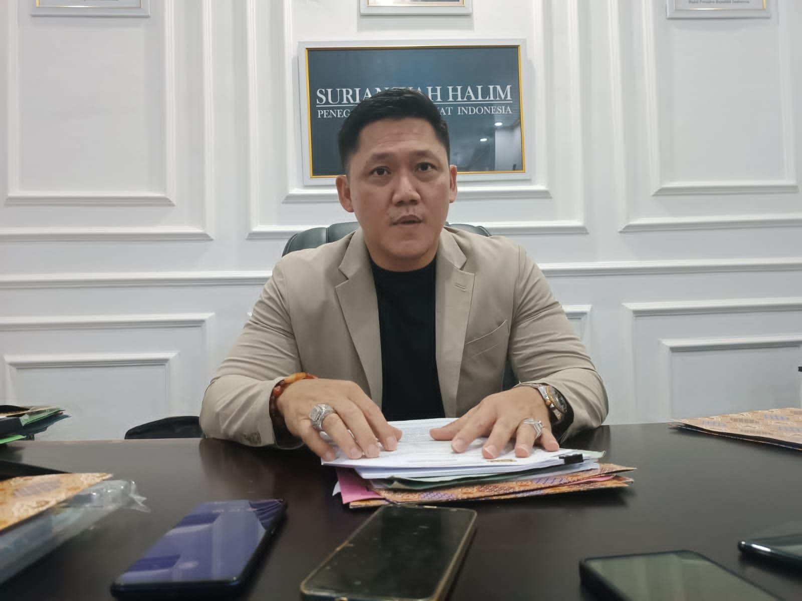 Dua Laporan, Satu Konflik: Drama Hukum Oknum Perwira Polisi dan Istri di Balik Video Viral