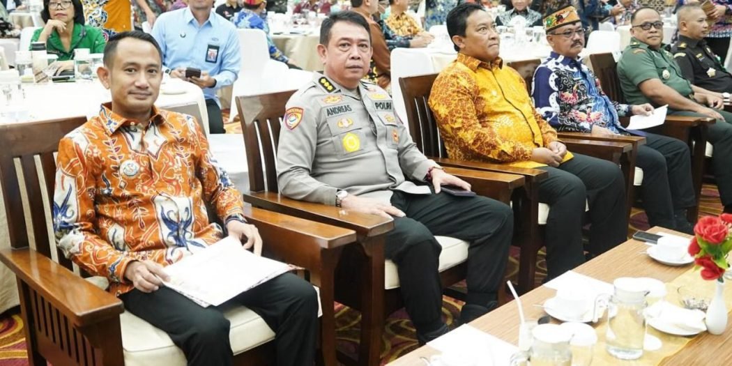 Wali Kota Palangka Raya Hadiri Rakordalev Pelaksanaan Pembangunan Daerah