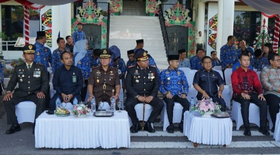 Kasdim 1016/Plk Hadiri Upacara Peringatan Hari Jadi ke-60 Pemerintah Kota Palangka Raya