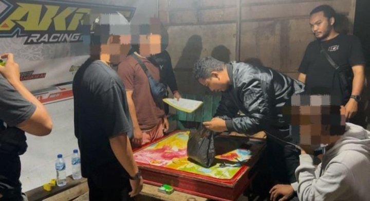 Kepolisian Tangkap Empat Pelaku Judi Domino di Kereng Bangkirai