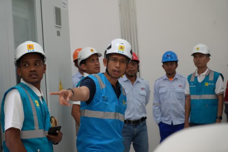 Menembus Medan Berat Sepanjang 700 Km, PLN Rayakan Hari Pelanggan Nasional dengan Care for Asset