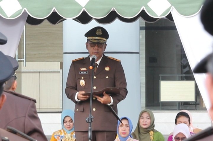 Kajati Kalteng Pimpin Upacara Peringatan Hari Lahir ke-80 Kejaksaan RI