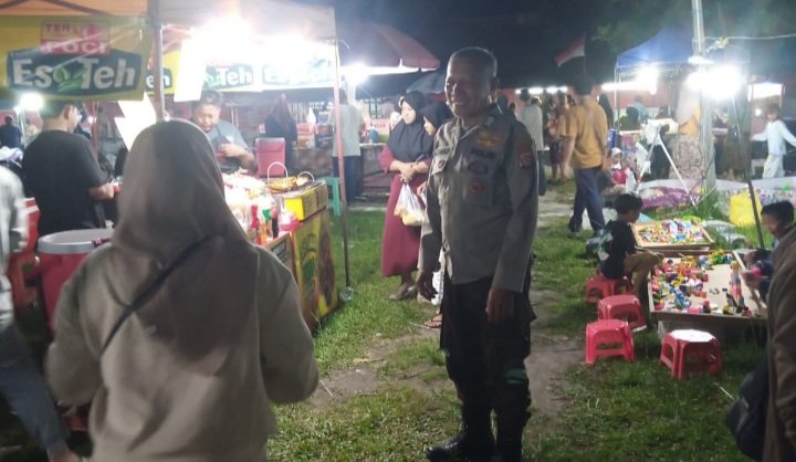 Polsek Sabangau Pantau Kamtibmas Pasar Rakyat Kalampangan