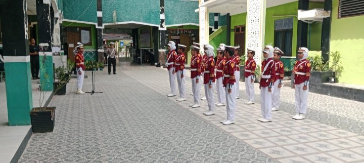 Satlantas Polresta Latih Polisi Cilik MIN 1 Palangka Raya