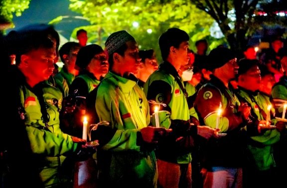 Ratusan Driver Ojol Gelar Doa Bersama untuk Solidaritas dan Kedamaian di Tugu Soekarno