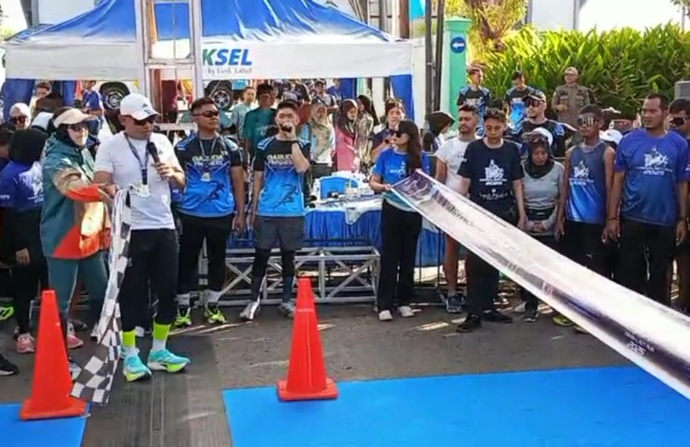 Bupati dan Wabup Tala Pimpin Pelepasan Fun Run 2025 Meriah
