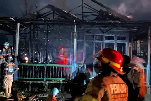 Kenali Potensi Penyebab Kebakaran Rumah