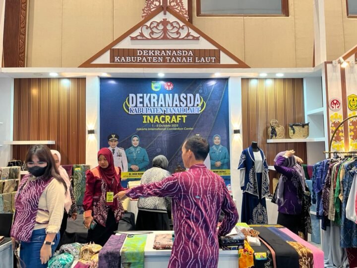 Hasil Kerajinan Kabupaten Tanah Laut Diminati di INACRAFT 2025