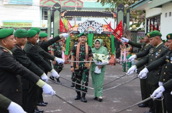 Sambut Dandim Baru, Kodim Palangka Raya Gelar Tradisi Satuan