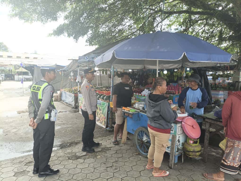 Patroli Objek Vital dan Pasar, Satgas Pamapta I Polres Gumas Sambangi Warga 