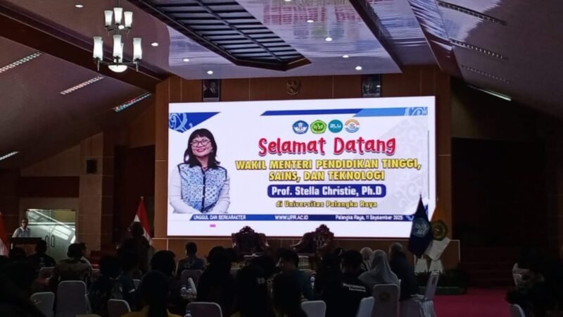 Kunjungan Wamendikti, UPR Paparkan Penelitian Gambut