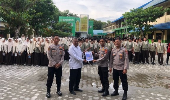 Ratusan Pelajar MTSN 2 Palangka Raya Antusias Ikuti Sosialisasi SPMB SMA Kemala Taruna Bhayangkara