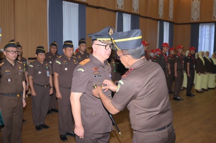 Arip Zahrulyani Dilantik Sebagai Wakajati Kalteng Gantikan M. Sunarto