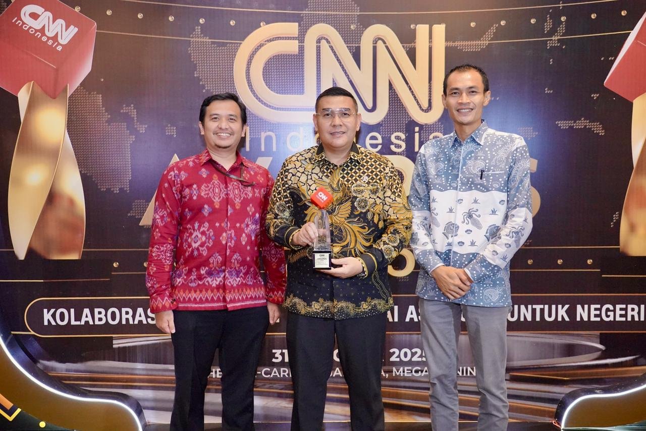 Kementerian ATR/BPN Raih Rural Development dan Regional Equity di CNN Indonesia Award 2025