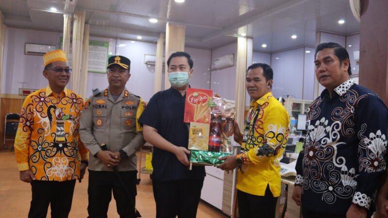 Bupati Ahmad Rifa’i Bersama Kapolres Tinjau Posko Pengamanan Natal di Pulang Pisau