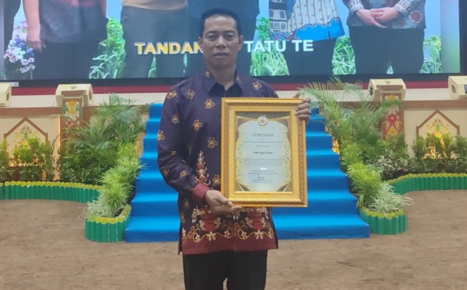 PWI Kalteng Terima Penghargaan Apresiasi dari Polda Kalteng