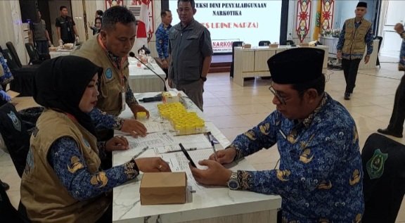 Pemkab Kapuas Gelar Tes Urine Pejabat Eselon II dan III