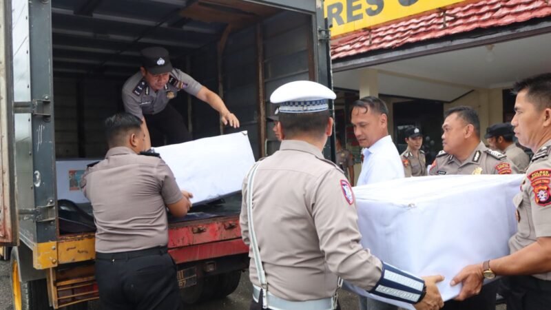 Polres Gumas Salurkan Bantuan untuk Korban Bencana di Sumatera