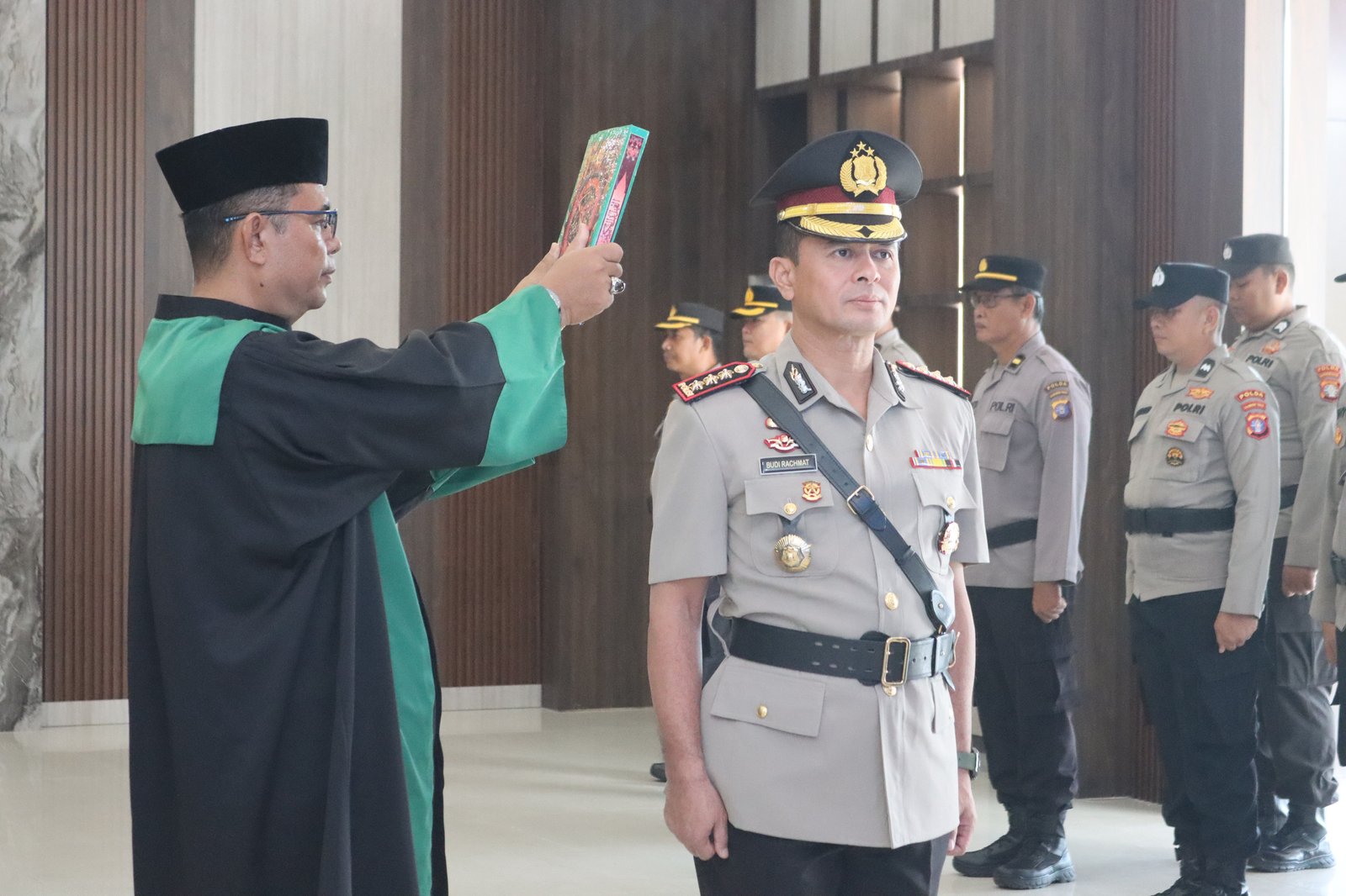 Penguatan Humas Polda Kalteng, Kombes Pol Budi Rachmat Resmi Dilantik