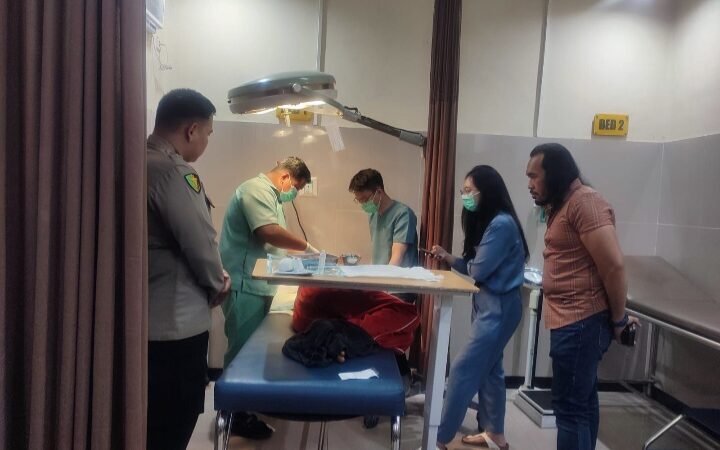 Tak Terima Ditegur, Mandau Melayang