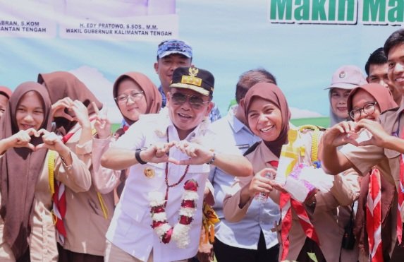 97,8 Persen Publik Puas Terhadap Program Pendidikan Huma Betang