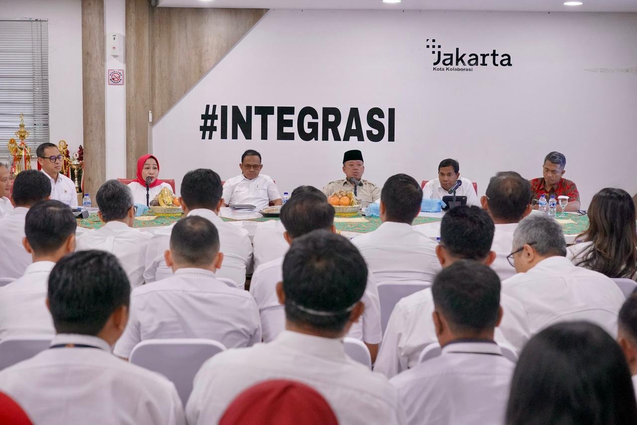 Menteri Nusron Dorong Budaya Evaluasi Berkala demi Layanan Pertanahan Lebih Pasti