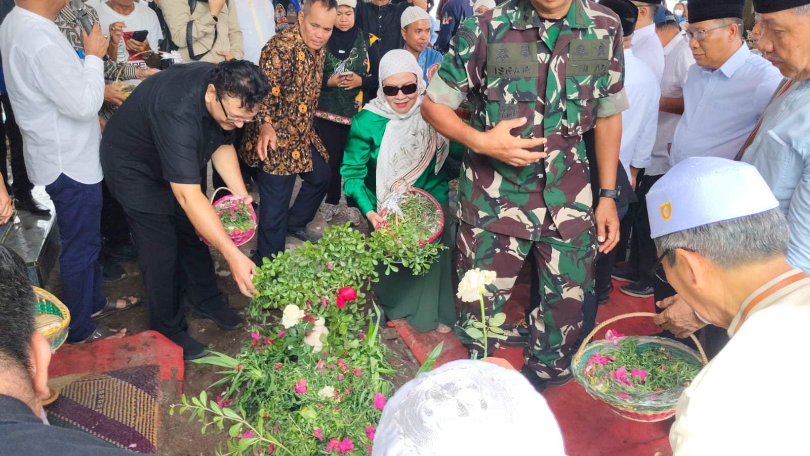 Prosesi Pemakaman Mofit Saptono Subagio Dihadiri Pimpinan Daerah Palangka Raya