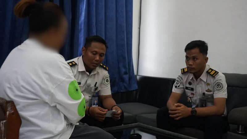 Sembunyikan Sabu di Ikat Rambut, Pengunjung Rutan Palangka Raya Digagalkan Petugas