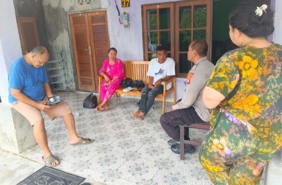 Respon Laporan Warga, Polsek Sabangau Mediasi Keributan Rumah Tangga