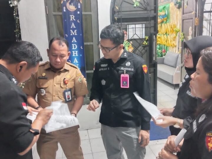 Lagi, Kejati Kalteng Ungkap Kasus Dugaan Korupsi Zircon: Kantor PT. KBM Digeledah Diduga Rugikan Negara Rp281,3 Miliar