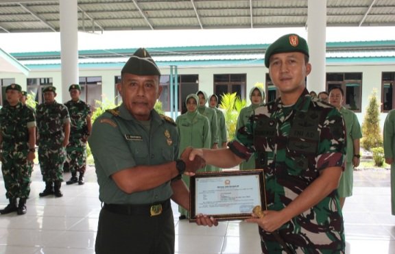 Dandim 1016/Plk Pimpin Acara Wisuda Purna Tugas