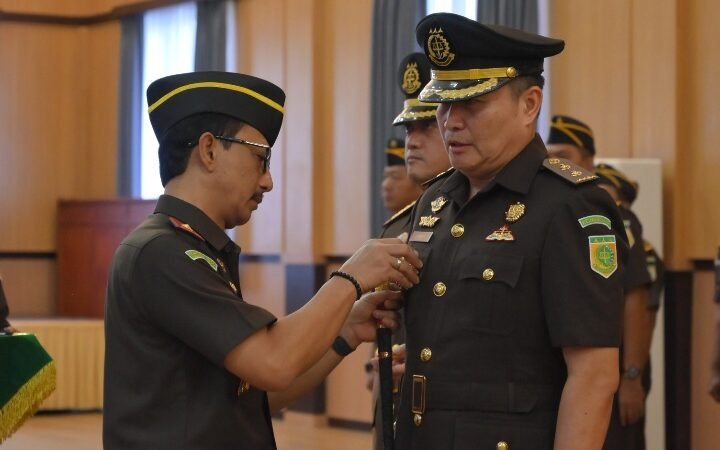 Jimmy Didi Setiawan & Teguh Dwicahyono Dilantik Sebagai Aspidsus Kejati Kalteng dan Kajari Sukamara