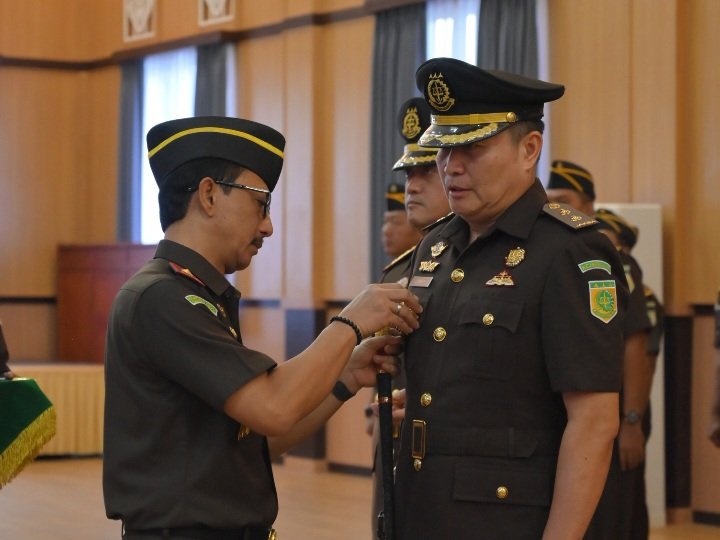 Jimmy Didi Setiawan & Teguh Dwicahyono Dilantik Sebagai Aspidsus Kejati Kalteng dan Kajari Sukamara