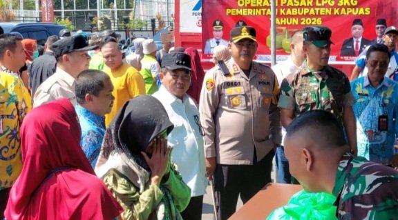 Pemkab Kapuas Gelar Pasar Murah Jelang Idulfitri, Warga Dapat Bahan Pokok Bersubsidi
