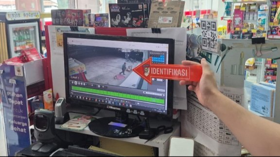 Beraksi Bawa Celurit, Polisi Buru Pelaku Curas Alfamart Jungjung Buih