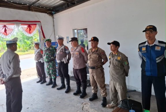 Pastikan Situasi Aman dan Kondusif, Anggota Kodim 1016/Plk Siaga di Pos Pengamanan