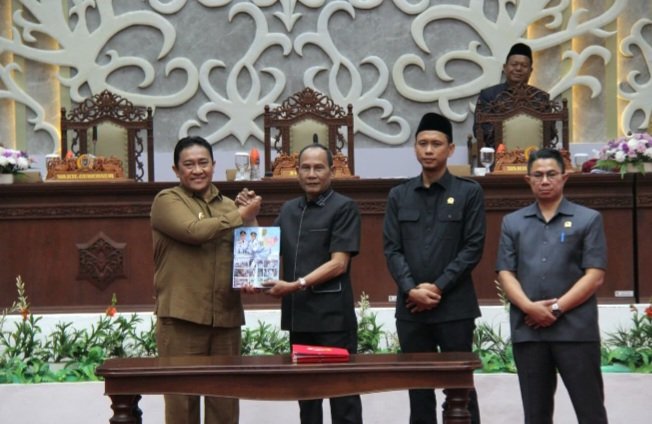 Wagub Kalteng Paparkan LKPj 2025 di DPRD, Tegaskan Transparansi dan Capaian Pembangunan