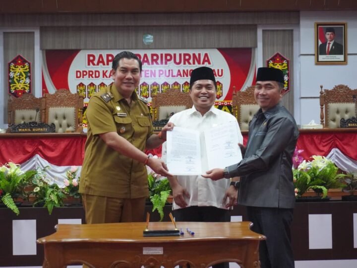 Wabup Pulang Pisau Jaya Hadiri Paripurna DPRD Bahas Perubahan Propemperda 2026