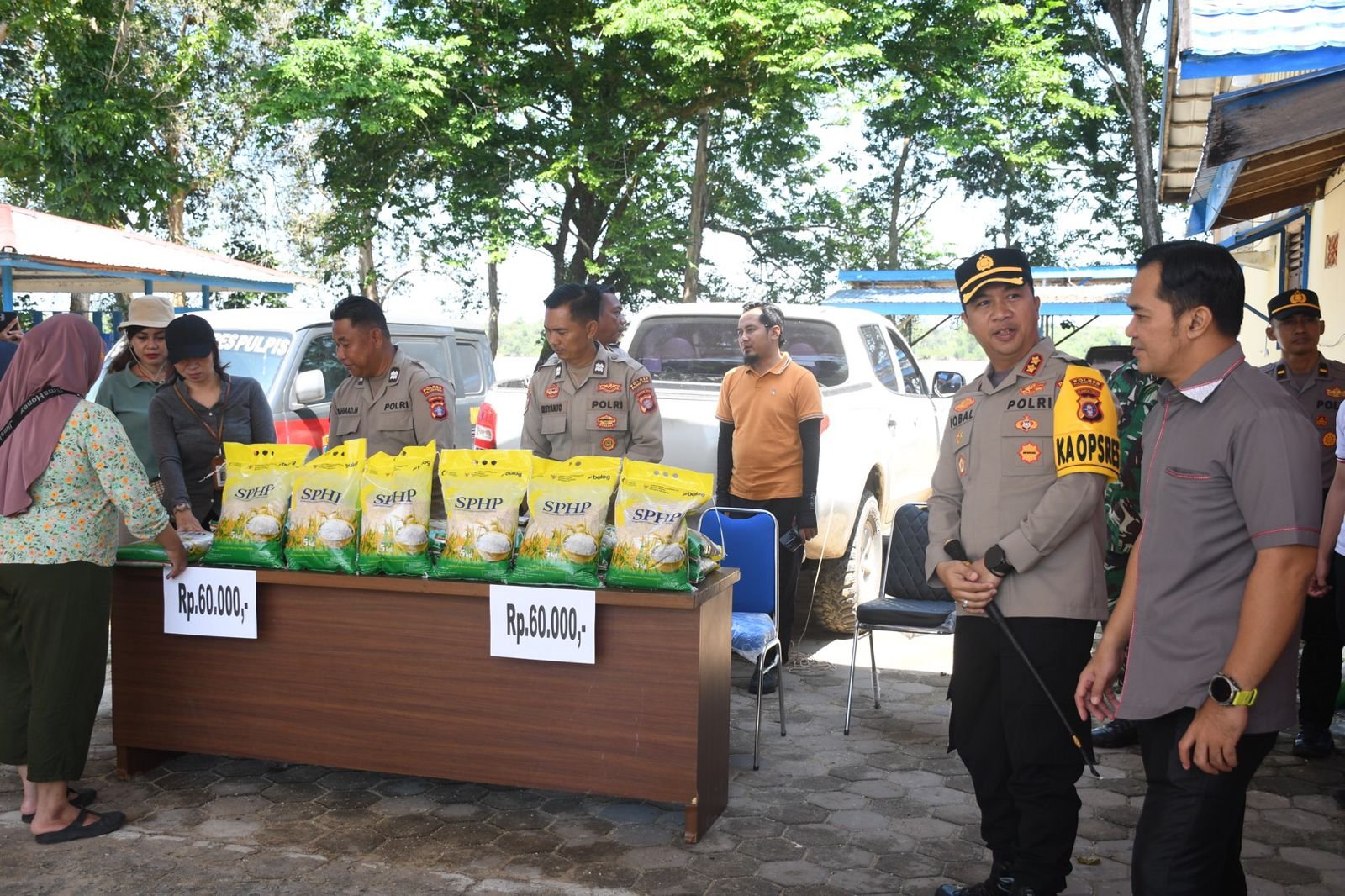 Bupati Ahmad Rifa’i Hadiri Gerakan Pangan Murah Polri, Warga Pulang Pisau Dapat Sembako Harga Terjangkau
