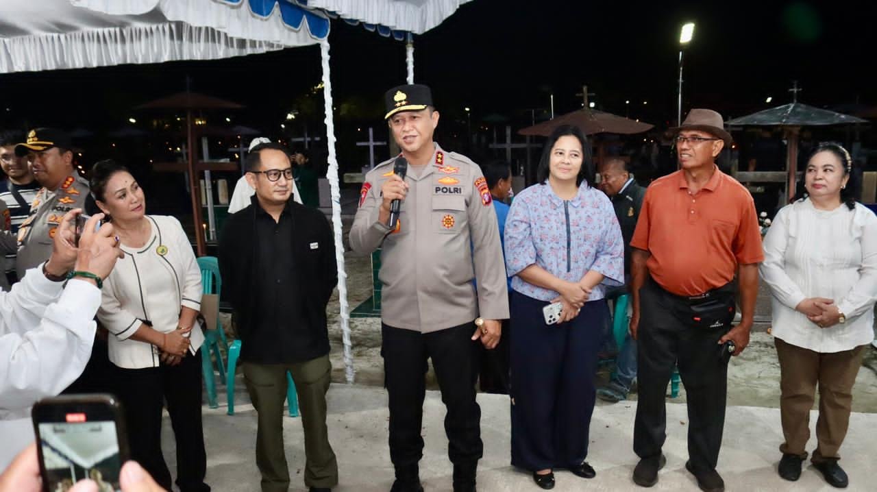 Kapolda Kalteng Tinjau Pengamanan Malam Paskah Pastikan Ibadah Berjalan Aman dan Tertib