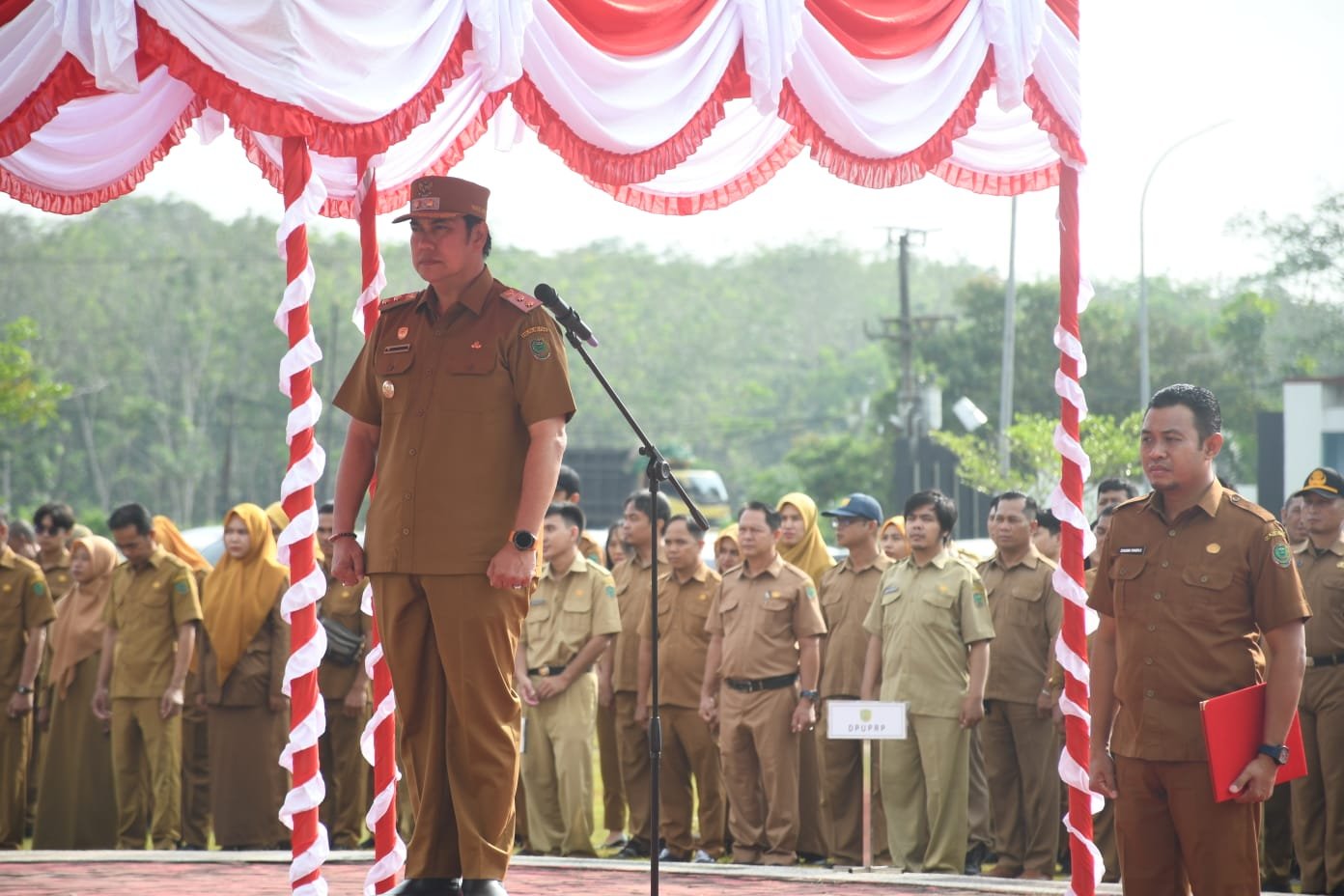 Wabup Pulang Pisau Pimpin Peringatan Hardiknas dan Hari Otonomi Daerah 2026