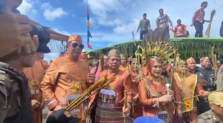 Banama Hai Warnai Perayaan HUT ke-220 Kuala Kapuas