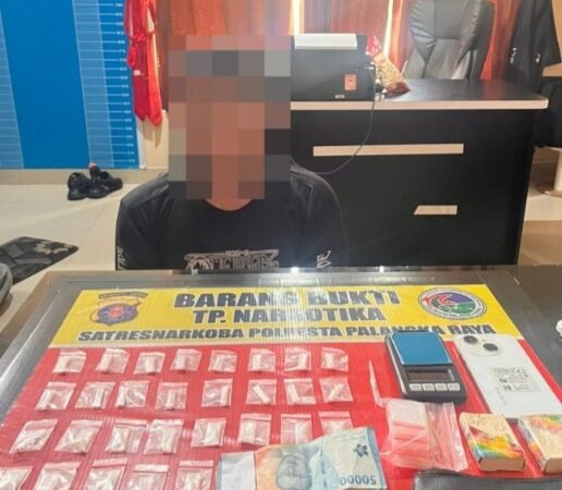Wiraswasta 36 Tahun Ditangkap, Polisi Temukan 29 Paket Sabu Siap Edar di Saku Celana