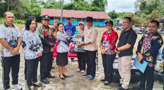 Wabup Kapuas Tinjau Kebakaran SDN 1 Lamunti, Pastikan Proses Belajar Tetap Berjalan