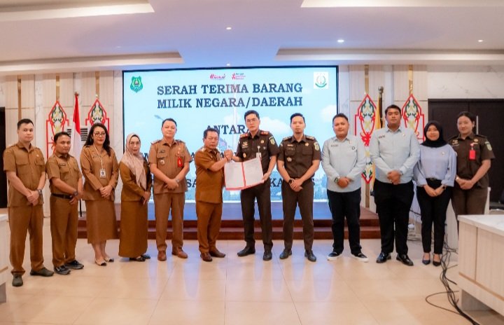 Bupati Kapuas Serahkan Aset Daerah ke Kejari, Perkuat Penataan dan Pemanfaatan BMN/BMD